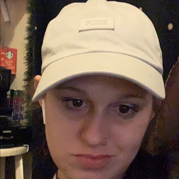 Meet your Posher, Jennifer - Picture 1 of 1